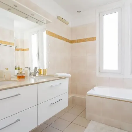 شقة Elegant 4-room Near Arc De Triomphe And Palais Des Congres *