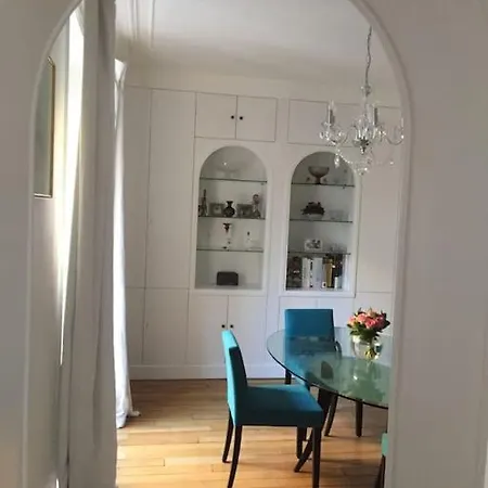 Elegant 4-room Near Arc De Triomphe And Palais Des Congres *