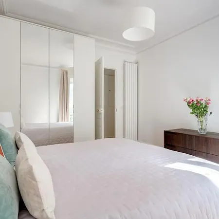 Apartament Elegant 4-room Near Arc De Triomphe And Palais Des Congres Paryż