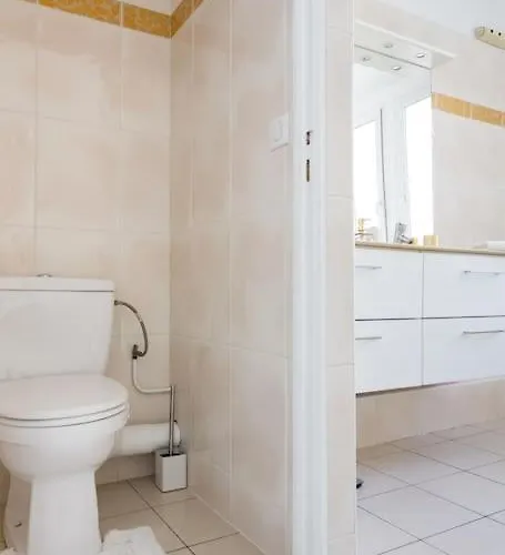 Elegant 4-room Near Arc De Triomphe And Palais Des Congres Apartament